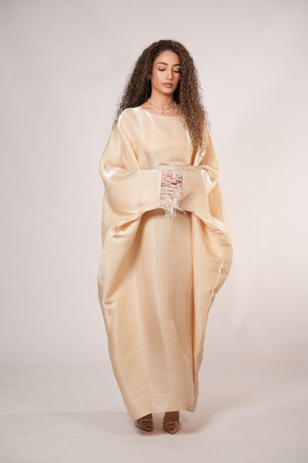 Kimava Farasha Abaya – Zeitloses Beige für elegante Looks - Image 4